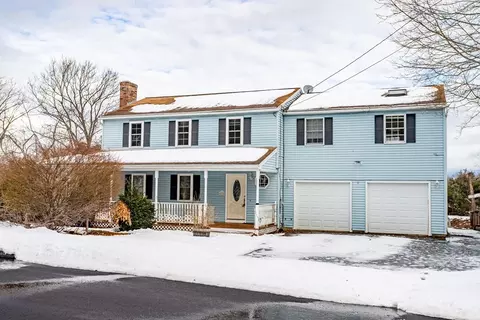 23 Long Hill Dr, Leominster, MA 01453