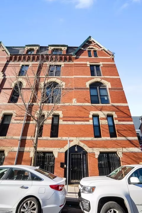 Exterior - 330 12 E St #1, Boston, MA 02127 photo 2 of 4