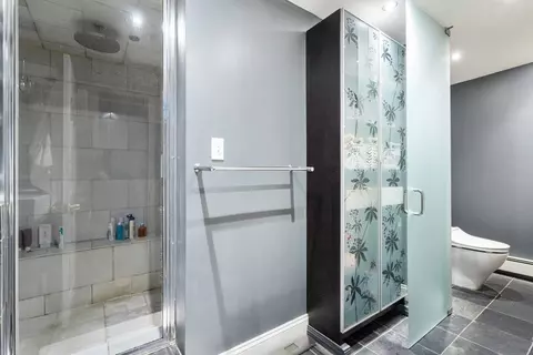 Bath - 330 12 E St #1, Boston, MA 02127 photo 3 of 4