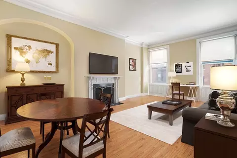 132 Commonwealth Ave #6, Boston, MA 02116