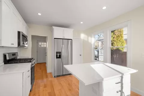 4 Seaview Ave, Danvers, MA 01923 photo 8
