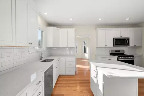4 Seaview Ave, Danvers, MA 01923 photo 7