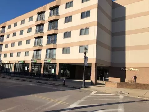 68 N Washington St #405, North Attleboro, MA 02760