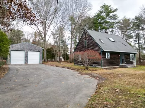 2 Perkins Ln, Acushnet, MA 02743 photo 2
