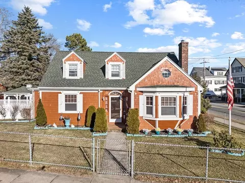 105 Dawson St, New Bedford, MA 02745