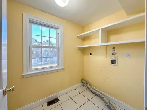 29 Douglas Rd, Needham, MA 02492 photo 13