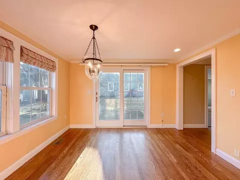 29 Douglas Rd, Needham, MA 02492 photo 7