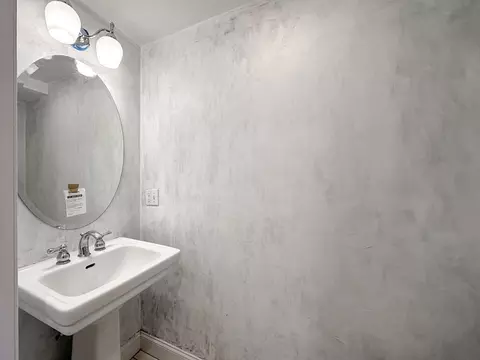 29 Douglas Rd, Needham, MA 02492 photo 12