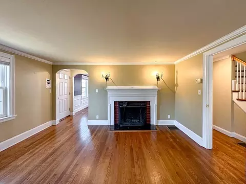 29 Douglas Rd, Needham, MA 02492 photo 11