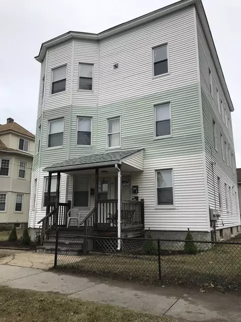 52 Berkshire St, Springfield, MA 01151