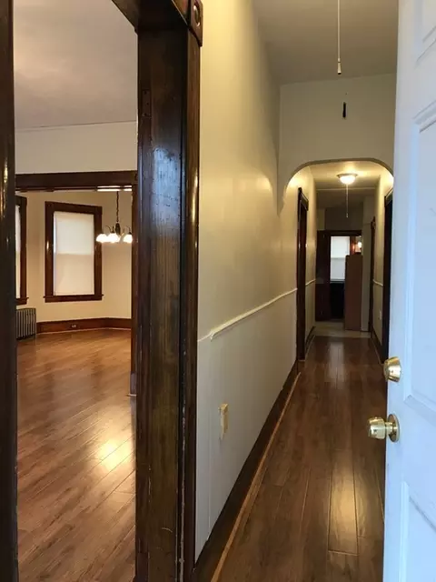 52 Berkshire St, Springfield, MA 01151 photo 4