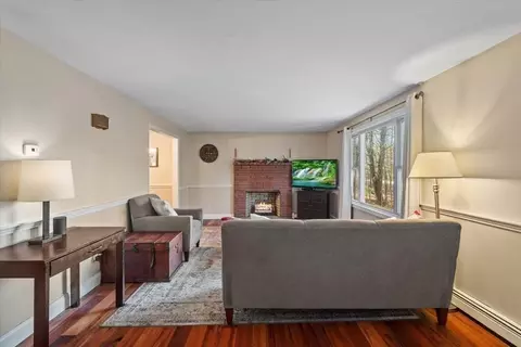 9 Cotley St, Berkley, MA 02779 photo 6