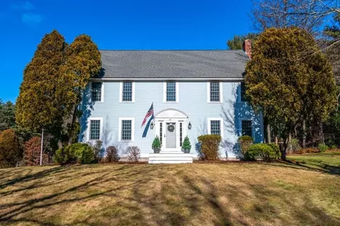 40 Walker Rd, Duxbury, MA 02332