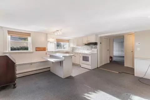 89 Lexington Ave, Gloucester, MA 01930 photo 4