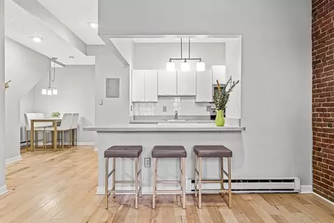 6 Yarmouth St #1, Boston, MA 02116
