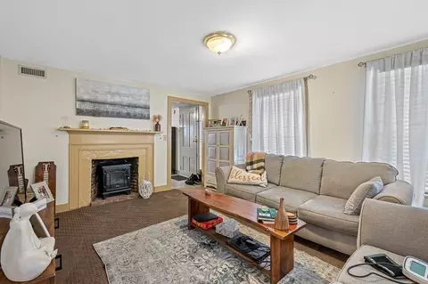 16 Boston Rd, Sutton, MA 01590 photo 2