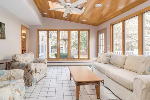 4 Ledgewood Dr, Dover, MA 02030 photo 9