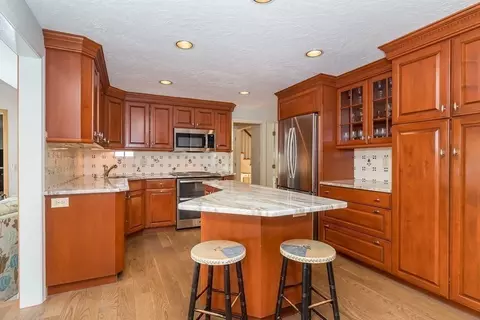 4 Ledgewood Dr, Dover, MA 02030 photo 7