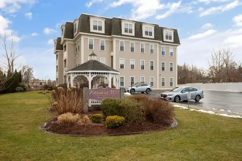 48 Denver St #104, Saugus, MA 01906