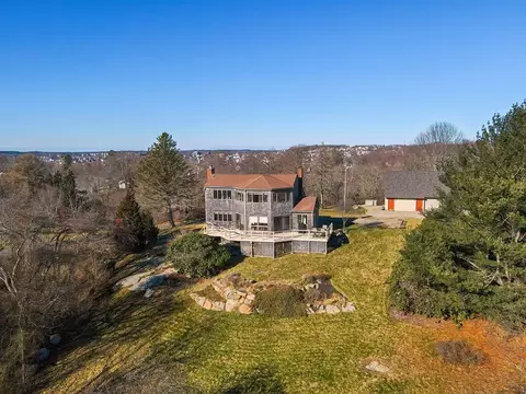 1 Beacon Hl, Gloucester, MA 01930 photo 2