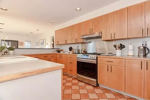 1 Beacon Hl, Gloucester, MA 01930 photo 8