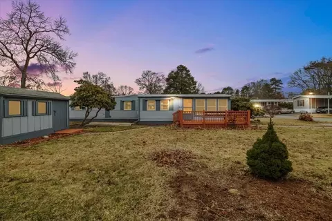 14 Candlelight Dr, Plymouth, MA 02360