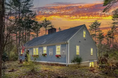 110 Morgan Rd, Plymouth, MA 02360