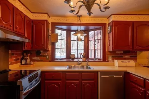 22 Johnson Rd, Sutton, MA 01590 photo 9