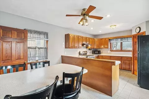 15 Bessom St, Lynn, MA 01902 photo 6
