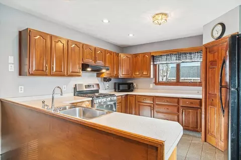 15 Bessom St, Lynn, MA 01902 photo 5