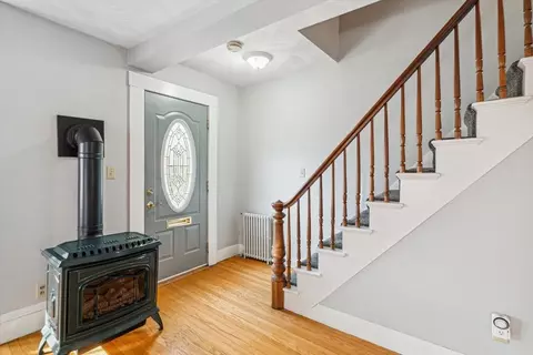 15 Bessom St, Lynn, MA 01902 photo 16