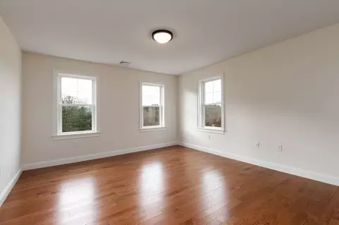 2 Frontier Ln, Millis, MA 02054 photo 19
