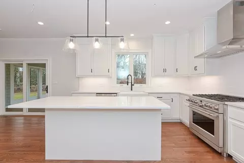2 Frontier Ln, Millis, MA 02054 photo 5
