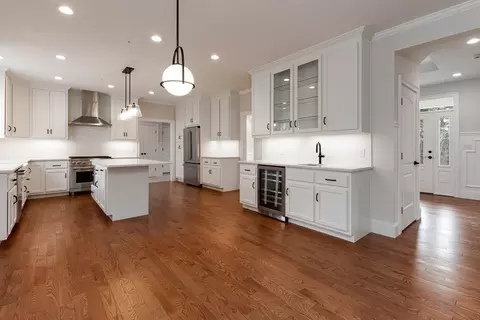 2 Frontier Ln, Millis, MA 02054 photo 6