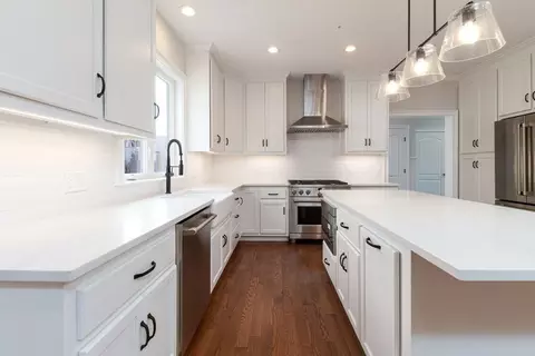 2 Frontier Ln, Millis, MA 02054 photo 7
