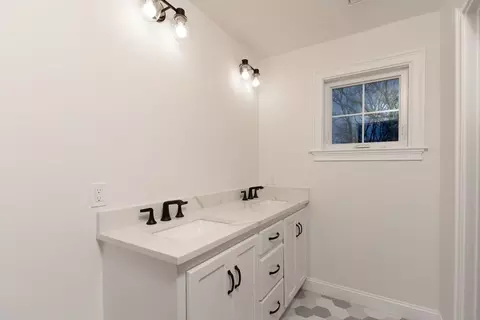 2 Frontier Ln, Millis, MA 02054 photo 21