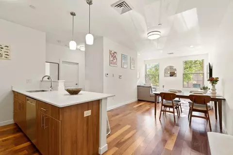 45 1st Ave #211, Boston, MA 02129
