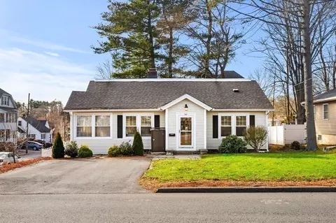 518 Prospect St, Methuen, MA 01844