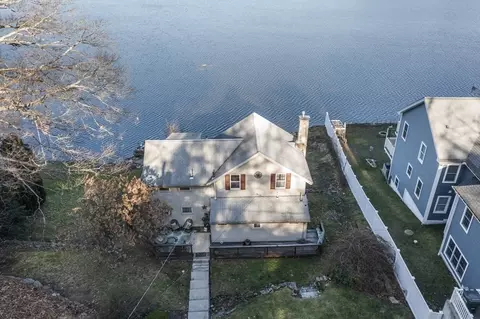 9 W Sutton Rd, Sutton, MA 01590 photo 3