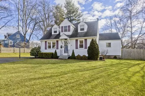 61 Homestead Ave, West Springfield, MA 01089
