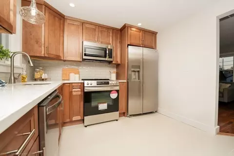 5 Harvard St, Fairhaven, MA 02719 photo 4