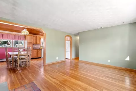 9 Wesson Rd, Ashland, MA 01721 photo 4