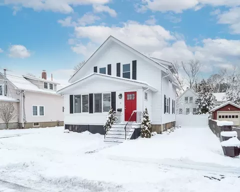 15 Essex St, Framingham, MA 01702