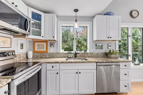84 Shellback Way # M, Mashpee, MA 02649 photo 6