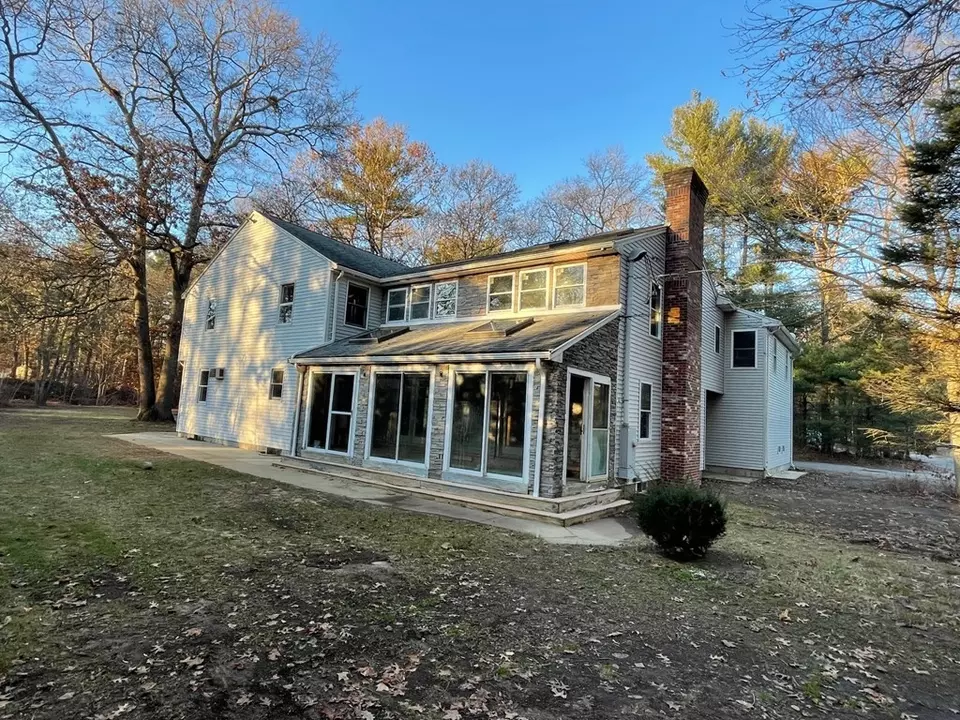 14 Beal Rd, Bridgewater, MA 02324 10 Photos Movoto