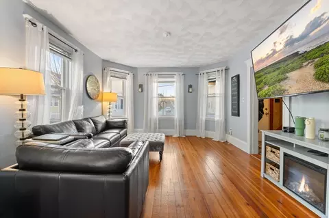 26 Mckinley St, Everett, MA 02149 photo 9