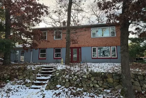 91 Lakeview Blvd, Plymouth, MA 02360