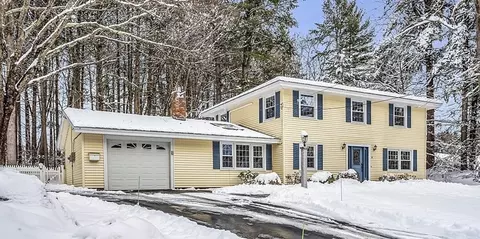 25 Ansie Rd, Chelmsford, MA 01824