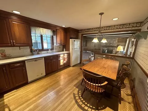 30 Ledgewood Dr, Danvers, MA 01923 photo 3
