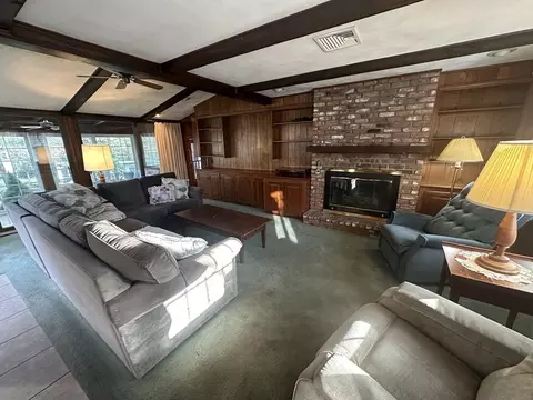 30 Ledgewood Dr, Danvers, MA 01923 photo 2